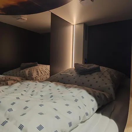 Fabcap Kapsel 胶囊旅馆 Halle (Saale)